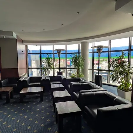Bar Restorant Alpet 酒店 3*